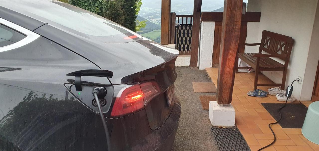 Gite Xuritenborda 7 Personnes Avec Vue Exceptionnelle Sur Les Montagnes Basque Ossès Esterno foto