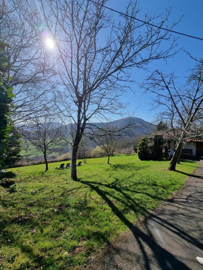 Gite Xuritenborda 7 Personnes Avec Vue Exceptionnelle Sur Les Montagnes Basque Ossès Esterno foto
